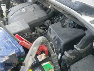 2017 Toyota Sienna XLE Auto Access Seat z VIN 5TDYZ3DC9HS850264, wystawiony jako IAAI lot #41716519 z przebiegiem 95 454 mil mil oraz . Historia ofert i sprzedaży dostępna na DreamBid. Obrazek 20.