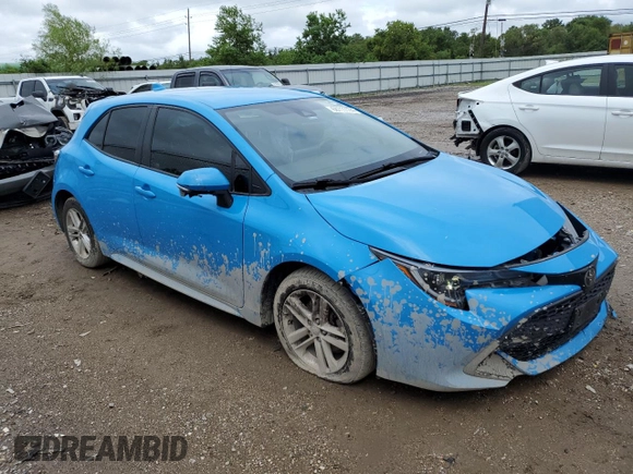 2020 Toyota Corolla Hatchback SE with VIN JTND4RBE8L3089060, listed as a Copart auction lot 68711174 with 142,431 mi miles and Salvage Title. Bid and sale history available at carsss.com. Image 4.