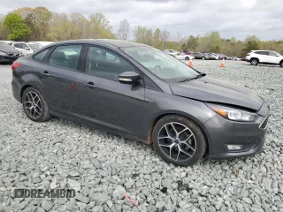 2017 Ford Focus SEL with VIN 1FADP3H26HL331010, listed as a Copart auction lot 49984885 with 132,163 mi miles and Salvage Title. Bid and sale history available at carsss.com. Image 4.
