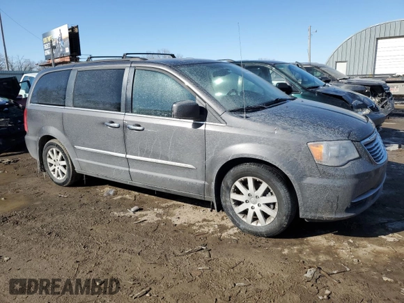 2015 Chrysler Town & Country Touring with VIN 2C4RC1BG6FR596454, listed as a Copart auction lot 45336685 with 114,070 mi miles and Salvage Title. Bid and sale history available at DreamBid. Image 4.