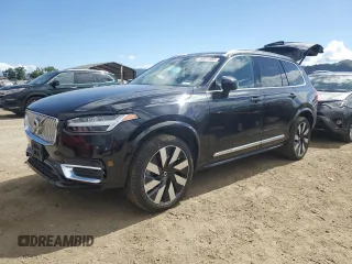 2023 Volvo XC90 Plus Bright Theme z VIN YV4H60CN0P1959375, wystawiony jako Copart lot #56911955 z przebiegiem 18 874 mil mil oraz Szkoda całkowita • Salvage title. Historia ofert i sprzedaży dostępna na DreamBid. Obrazek 1.