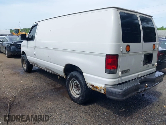 2007 Ford Econoline Cargo Commercial with VIN 1FTNE24L87DA53023, listed as a IAAI auction lot 42457310 with Not provided miles and . Bid and sale history available at DreamBid. Image 3.