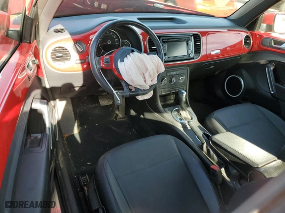 2012 Volkswagen Beetle 2.5L w/Sun PZEV with VIN 3VWJP7AT5CM645999, listed as a Copart auction lot 69668764 with 0 mi miles and Salvage Title. Bid and sale history available at carsss.com. Image 8.