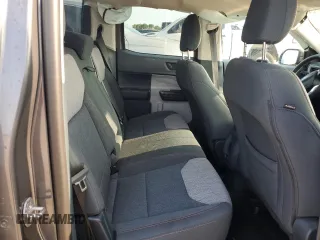 2022 Ford Maverick XL z VIN 3FTTW8E32NRA84455, wystawiony jako Copart lot #54242435 z przebiegiem 50 670 mil mil oraz Szkoda całkowita • Salvage title. Historia ofert i sprzedaży dostępna na DreamBid. Obrazek 10.