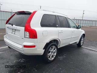 2014 Volvo XC90 with VIN YV4952CZ4E1680532, listed as a IAAI auction lot 40978944 with 94,525 mi miles and . Bid and sale history available at DreamBid. Image 4.