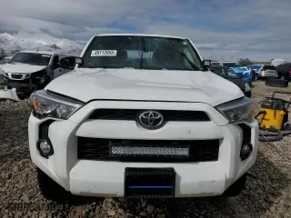 2019 Toyota 4Runner SR5 with VIN JTEBU5JR7K5663185, listed as a Copart auction lot 49112055 with 77,907 mi miles and Salvage Title. Bid and sale history available at carsss.com. Image 5.