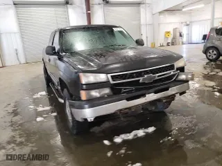 2007 Chevrolet Silverado 1500 Classic LT1 with VIN 1GCEK19Z57Z203429, listed as a Copart auction lot 43913305 with 354,837 mi miles and Salvage Title. Bid and sale history available at carsss.com. Image 11.
