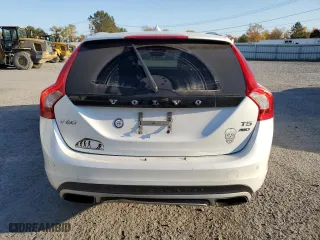 2016 Volvo V60 Cross Country T5 with VIN YV4612HK0G1006181, listed as a Copart auction lot 82689074 with 98,049 mi miles and Salvage Title. Bid and sale history available at carsss.com. Image 6.