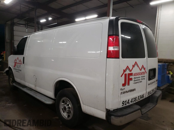2020 GMC Savana Cargo z VIN 1GTW7AFG0L1264205, wystawiony jako Copart lot #84242264 z przebiegiem 48 273 mil mil oraz Szkoda całkowita • Salvage title. Historia ofert i sprzedaży dostępna na DreamBid. Obrazek 2.