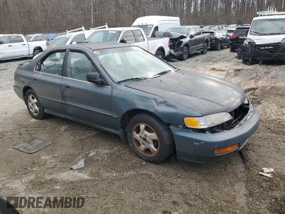 1996 Honda Accord EX with VIN 1HGCD5655TA028555, listed as a Copart auction lot 46263005 with 186,377 mi miles and Salvage Title. Bid and sale history available at DreamBid. Image 4.