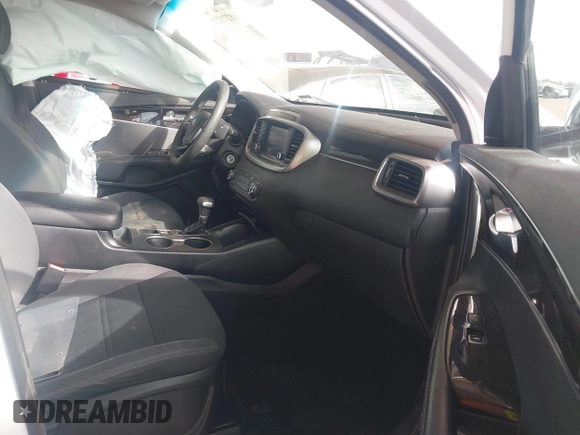 2019 Kia Sorento LX z VIN 5XYPG4A36KG611142, wystawiony jako IAAI lot #41275270 z przebiegiem 97 421 mil mil oraz . Historia ofert i sprzedaży dostępna na DreamBid. Obrazek 5.