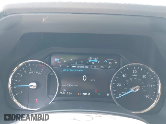 2019 Ford Expedition XLT with VIN 1FMJU1HTXKEA16110, listed as a IAAI auction lot 42348106 with 95,116 mi miles and . Bid and sale history available at DreamBid. Image 7.