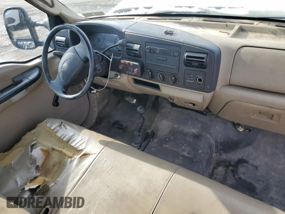 2007 Ford F-250 XL with VIN 1FTNF21597EA76663, listed as a Copart auction lot 41736475 with 163,956 mi miles and Salvage Title. Bid and sale history available at DreamBid. Image 8.