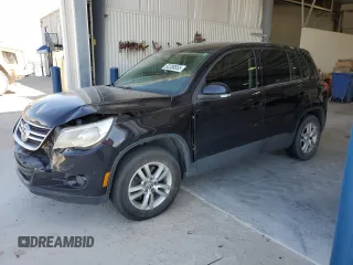 2011 Volkswagen Tiguan SE with VIN WVGBV7AX3BW520381, listed as a Copart auction lot 52288555 with 170,460 mi miles and Salvage Title. Bid and sale history available at DreamBid. Image 1.