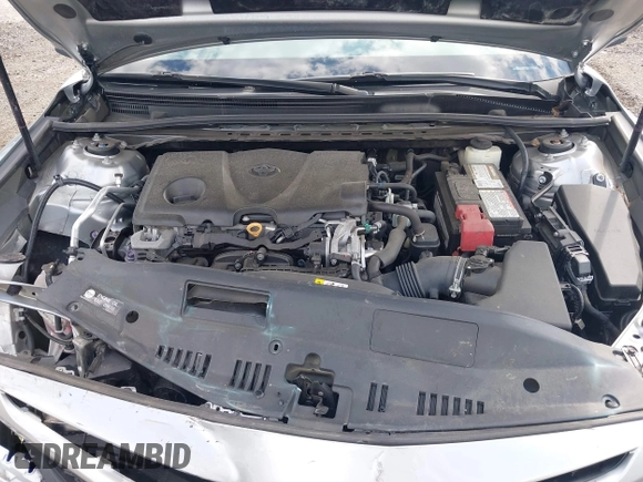 2018 Toyota Camry LE z VIN 4T1B11HK8JU649942, wystawiony jako IAAI lot #42194030 z przebiegiem 54 687 mil mil oraz . Historia ofert i sprzedaży dostępna na DreamBid. Obrazek 10.