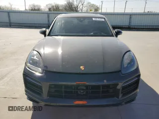 2021 Porsche Cayenne GTS z VIN WP1AG2AY3MDA34902, wystawiony jako Copart lot #49510465 z przebiegiem Nie podano mil oraz Szkoda całkowita • Salvage title. Historia ofert i sprzedaży dostępna na DreamBid. Obrazek 5.