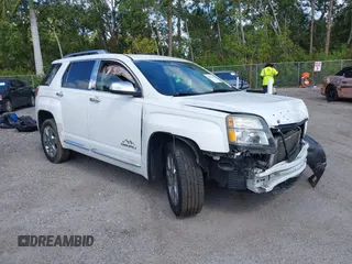 2014 GMC Terrain Denali z VIN 2GKFLUE38E6229864, wystawiony jako IAAI lot #41568159 z przebiegiem 139 818 mil mil oraz . Historia ofert i sprzedaży dostępna na DreamBid. Obrazek 1.