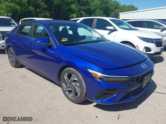 2025 Hyundai Elantra SEL Convenience with VIN KMHLS4DG2SU965777, listed as a IAAI auction lot 42075642 with 2,697 mi miles. Bid and sale history available at carsss.com. Image 1.