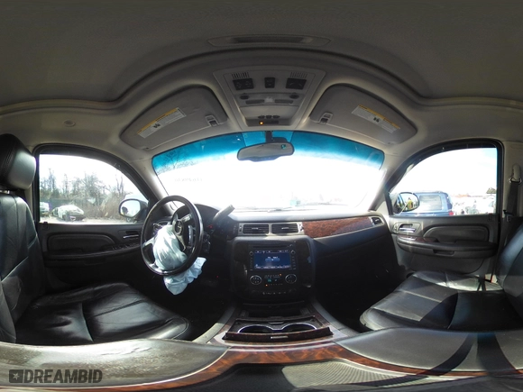 2008 GMC Yukon Denali with VIN 1GKFK63888J139246, listed as a IAAI auction lot 41649830 with 328,472 mi miles. Bid and sale history available at carsss.com. Image 19.