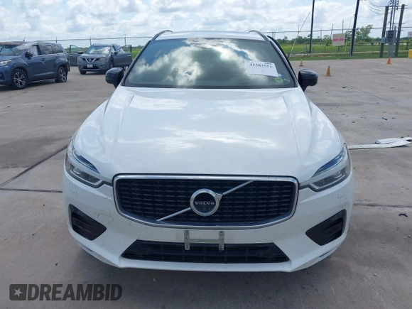 2020 Volvo XC60 R-Design with VIN YV4102DM6L1517568, listed as a IAAI auction lot 42383551 with 68,879 mi miles and . Bid and sale history available at DreamBid. Image 12.