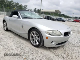 2005 BMW Z4 3.0i with VIN 4USBT53565LU09320, listed as a Copart auction lot 59596535 with 118,790 mi miles and Salvage title. Bid and sale history available at DreamBid. Image 4.