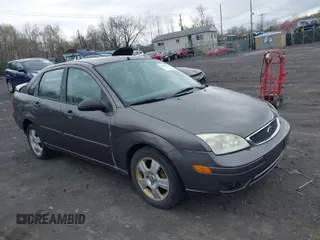 2006 Ford Focus S with VIN 1FAHP34NX6W234504, listed as a IAAI auction lot 42087837 with 142,265 mi miles and . Bid and sale history available at carsss.com. Image 1.