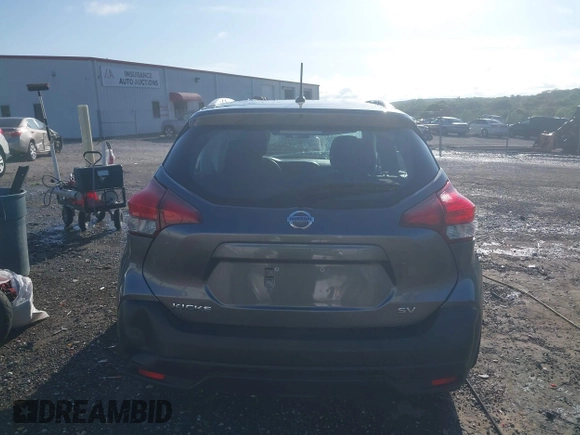 2019 Nissan Kicks SV z VIN 3N1CP5CU0KL550487, wystawiony jako IAAI lot #42130893 z przebiegiem 57 445 mil mil oraz . Historia ofert i sprzedaży dostępna na DreamBid. Obrazek 17.