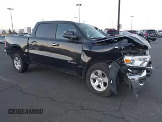 2020 Ram 1500 Big Horn z VIN 1C6RREFTXLN333543, wystawiony jako IAAI lot #40736322 z przebiegiem 63 677 mil mil oraz . Historia ofert i sprzedaży dostępna na DreamBid. Obrazek 1.