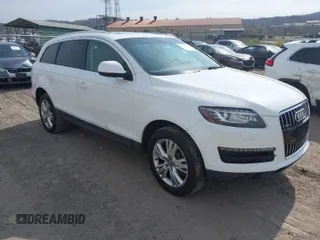 2010 Audi Q7 3.6L Premium Plus with VIN WA1LYAFE0AD005749, listed as a IAAI auction lot 42076797 with 174,166 mi miles. Bid and sale history available at carsss.com. Image 1.