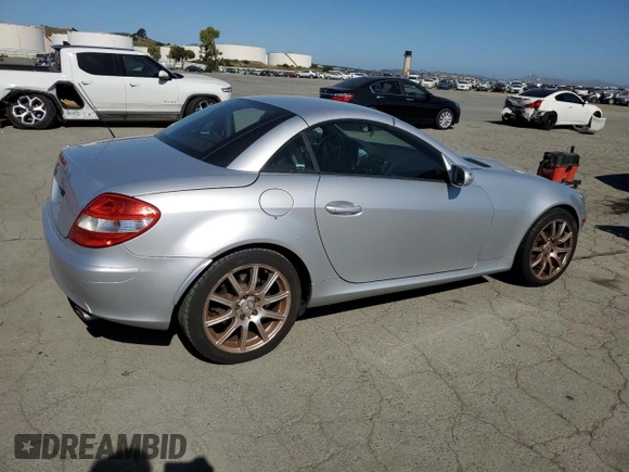 2005 Mercedes-Benz SLK 230/320 with VIN WDBWK56F05F043625, listed as a Copart auction lot 55623625 with 170,798 mi miles and Salvage title. Bid and sale history available at DreamBid. Image 3.