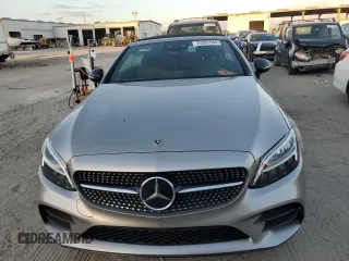 2019 Mercedes-Benz C 300 z VIN WDDWK8EB5KF774456, wystawiony jako Copart lot #75391944 z przebiegiem 27 134 mil mil oraz Szkoda całkowita • Salvage title. Historia ofert i sprzedaży dostępna na DreamBid. Obrazek 5.