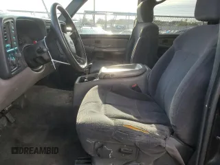 2002 Chevrolet Suburban LS with VIN 1GNFK16Z82J135148, listed as a Copart auction lot 45701285 with 270,757 mi miles and Salvage Title. Bid and sale history available at carsss.com. Image 7.