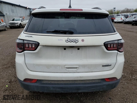 2022 Jeep Compass Latitude z VIN 3C4NJCBB8NT156266, wystawiony jako Copart lot #55321825 z przebiegiem 73 771 mil mil oraz Szkoda całkowita • Salvage title. Historia ofert i sprzedaży dostępna na DreamBid. Obrazek 6.
