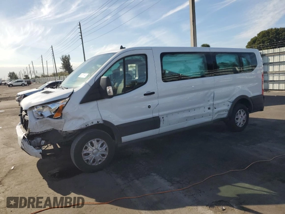 2021 Ford Transit Passenger XL z VIN 1FBAX2Y80MKA30829, wystawiony jako Copart lot #86260144 z przebiegiem 110 572 mil mil oraz Szkoda całkowita • Salvage title. Historia ofert i sprzedaży dostępna na DreamBid. Obrazek 1.