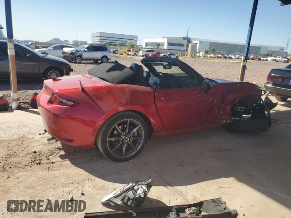 2017 Mazda MX-5 Miata Grand Touring z VIN JM1NDAD75H0123585, wystawiony jako Copart lot #50301715 z przebiegiem Nie podano mil oraz Szkoda całkowita • Salvage title. Historia ofert i sprzedaży dostępna na DreamBid. Obrazek 3.
