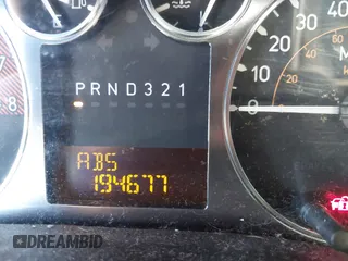 2006 Hummer H3 with VIN 5GTDN136568208970, listed as a IAAI auction lot 42142290 with 194,677 mi miles. Bid and sale history available at carsss.com. Image 7.