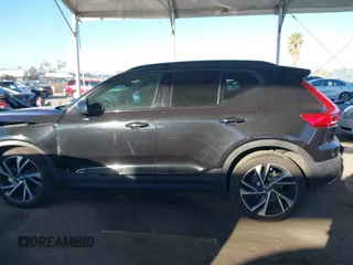 2020 Volvo XC40 R-Design с VIN YV4162UM6L2224973, выставлен на аукционе IAAI как лот 41646446 с пробегом 61 156 миль миль и . История ставок и продаж доступна на DreamBid. Изображение 14.