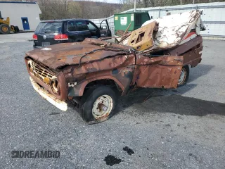 1974 Ford Bronco z VIN U15GLT71142, wystawiony jako Copart lot #52448935 z przebiegiem 49 037 mil mil oraz Czysty tytuł • Clean title. Historia ofert i sprzedaży dostępna na DreamBid. Obrazek 1.