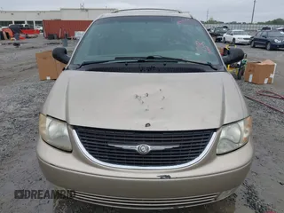 2002 Chrysler Town & Country Limited with VIN 2C8GP64L22R668133, listed as a IAAI auction lot 41941464 with 203,319 mi miles. Bid and sale history available at carsss.com. Image 6.