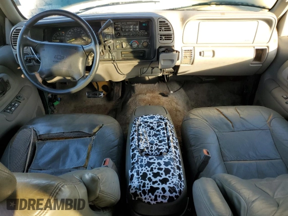 1997 Chevrolet Suburban with VIN 3GNFK16R6VG126891, listed as a Copart auction lot 87124124 with 279,836 mi miles and Salvage Title. Bid and sale history available at carsss.com. Image 8.