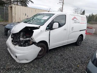2013 Nissan NV200 SV with VIN 3N6CM0KN0DK695067, listed as a IAAI auction lot 41130312 with 180,655 mi miles. Bid and sale history available at carsss.com. Image 18.