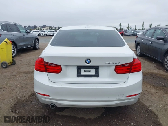 2014 BMW 3 Series 328d z VIN WBA3D3C51EK157071, wystawiony jako IAAI lot #42431879 z przebiegiem 108 655 mil mil oraz . Historia ofert i sprzedaży dostępna na DreamBid. Obrazek 16.