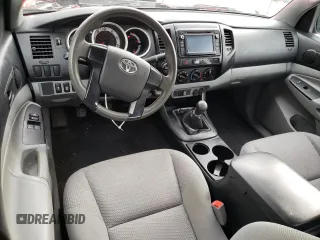 2014 Toyota Tacoma with VIN 5TFUX4EN4EX028133, listed as a Copart auction lot 43787235 with 102,799 mi miles and Salvage title. Bid and sale history available at DreamBid. Image 8.
