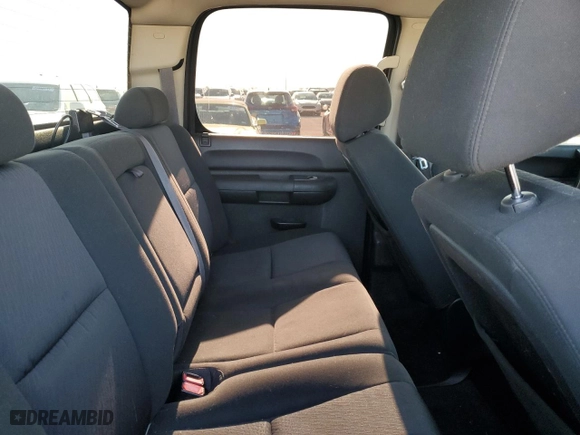 2012 Chevrolet Silverado 1500 LT with VIN 3GCPCSE05CG151491, listed as a Copart auction lot 46438445 with 251,784 mi miles and Clean Title. Bid and sale history available at carsss.com. Image 10.