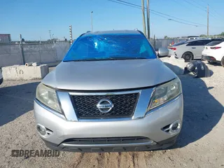 2016 Nissan Pathfinder SV with VIN 5N1AR2MN7GC603270, listed as a IAAI auction lot 41882025 with 134,990 mi miles. Bid and sale history available at carsss.com. Image 12.