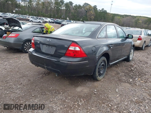 2007 Ford Five Hundred SEL z VIN 1FAHP27157G152811, wystawiony jako IAAI lot #41843996 z przebiegiem Nie podano mil oraz . Historia ofert i sprzedaży dostępna na DreamBid. Obrazek 4.