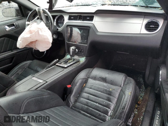 2013 Ford Mustang V6 с VIN 1ZVBP8AM6D5280047, выставлен на аукционе Copart как лот 60972665 с пробегом 172 959 миль миль и Списание • Salvage title. История ставок и продаж доступна на DreamBid. Изображение 8.