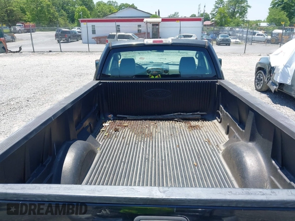 2006 Ford F-150 XL z VIN 1FTRF12266NA93922, wystawiony jako IAAI lot #42297444 z przebiegiem 189 094 mil mil oraz . Historia ofert i sprzedaży dostępna na DreamBid. Obrazek 8.