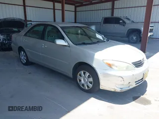 2004 Toyota Camry LE z VIN 4T1BE32K84U868946, wystawiony jako IAAI lot #42479791 z przebiegiem 202 573 mil mil oraz . Historia ofert i sprzedaży dostępna na DreamBid. Obrazek 1.
