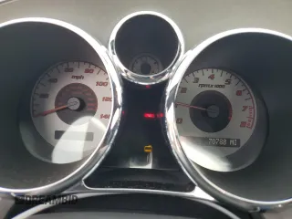 2008 Pontiac Solstice z VIN 1G2MB35B88Y107998, wystawiony jako Copart lot #49872315 z przebiegiem 70 788 mil mil oraz Czysty tytuł • Clean title. Historia ofert i sprzedaży dostępna na DreamBid. Obrazek 9.